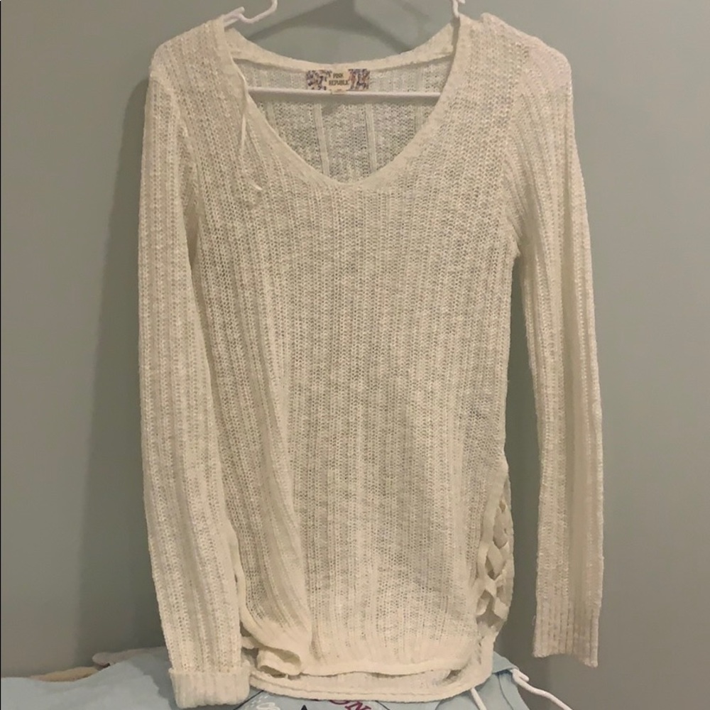 Thin white sweater